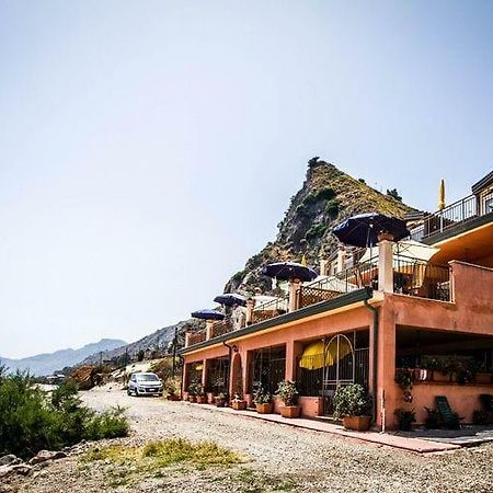 Fondaco Parrino Mare Aparthotel Letojanni Exterior photo